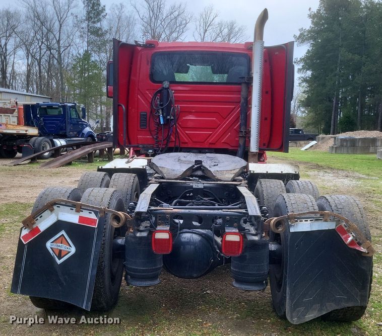 image for item DO4871 2012 International Prostar Plus semi truck