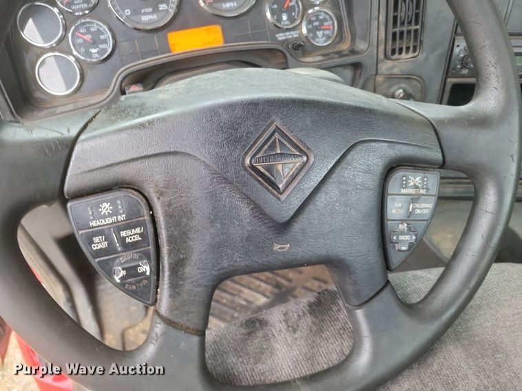 image for item DO4871 2012 International Prostar Plus semi truck