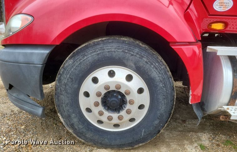 image for item DO4871 2012 International Prostar Plus semi truck