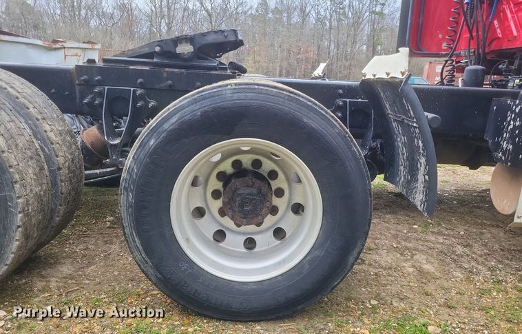 image for item DO4871 2012 International Prostar Plus semi truck