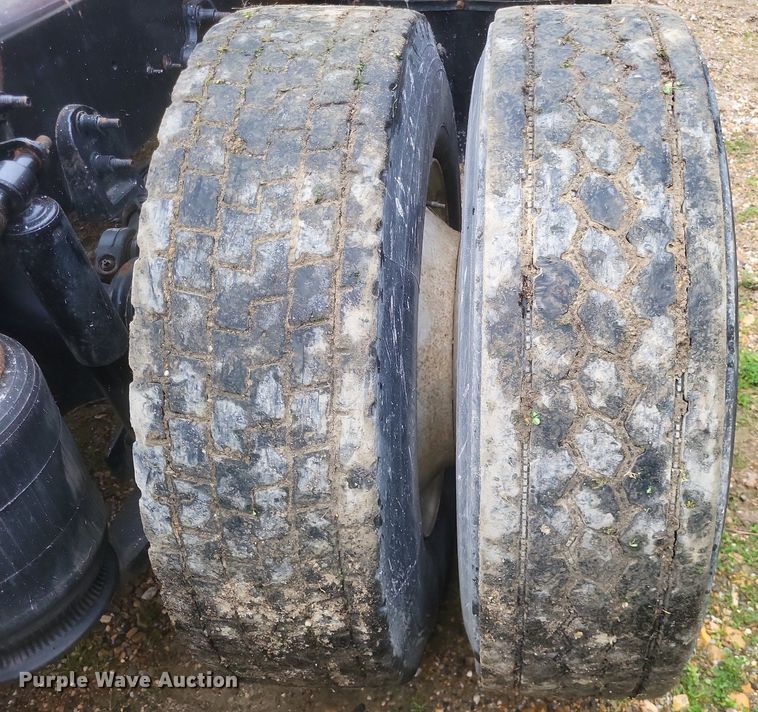 image for item DO4871 2012 International Prostar Plus semi truck