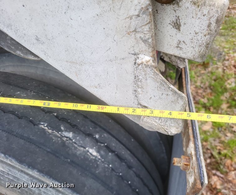 image for item DO4872 1995 East end dump trailer