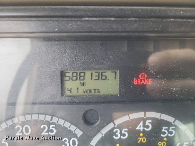 image for item DO4874 2007 Freightliner  Columbia 120 semi truck