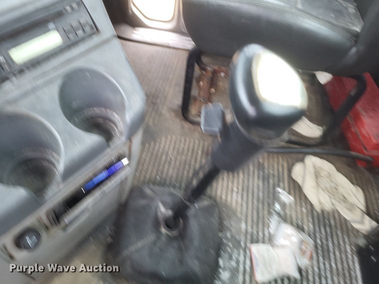 image for item DO4874 2007 Freightliner  Columbia 120 semi truck