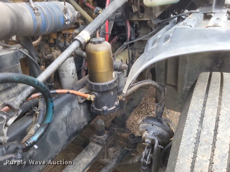 image for item DO4874 2007 Freightliner  Columbia 120 semi truck