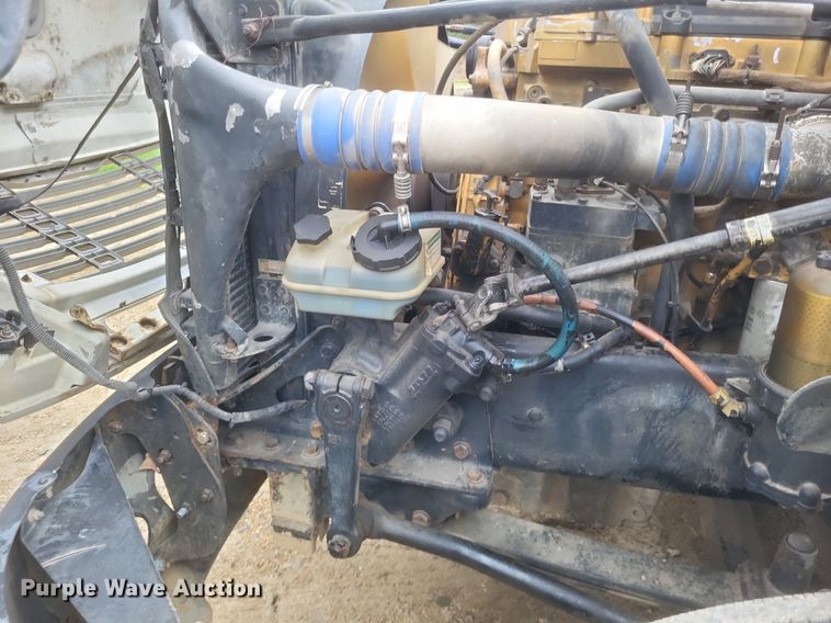 image for item DO4874 2007 Freightliner  Columbia 120 semi truck