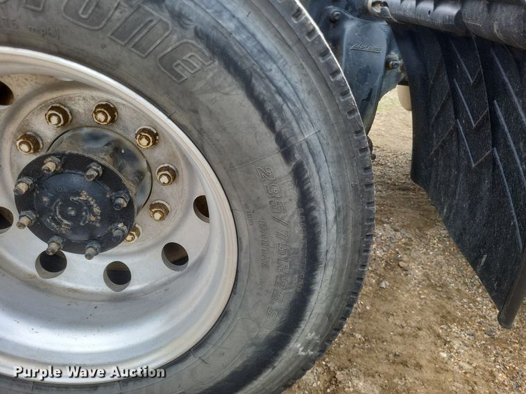 image for item DO4874 2007 Freightliner  Columbia 120 semi truck