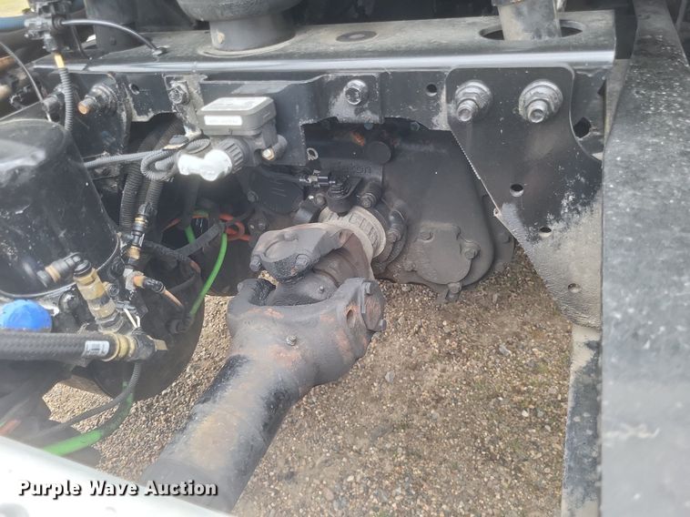 image for item DO4875 2019 International RH613 semi truck