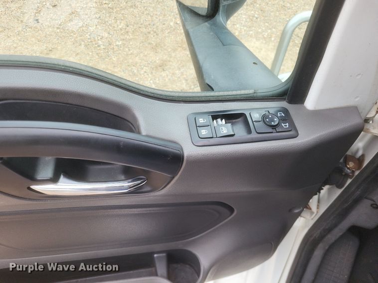 image for item DO4875 2019 International RH613 semi truck