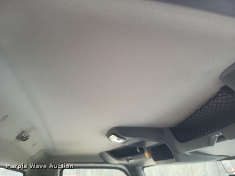 image for item DO4875 2019 International RH613 semi truck