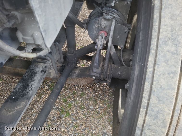 image for item DO4875 2019 International RH613 semi truck