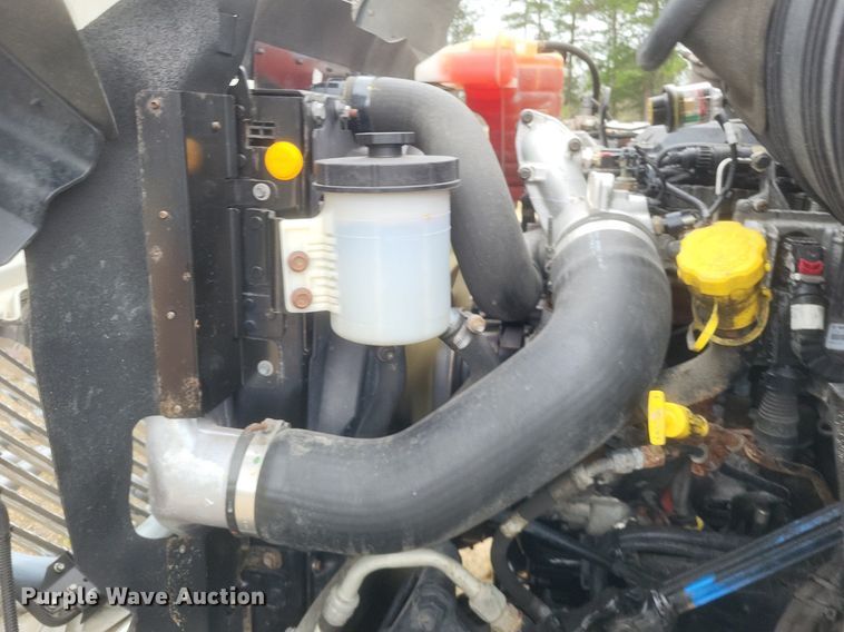 image for item DO4875 2019 International RH613 semi truck