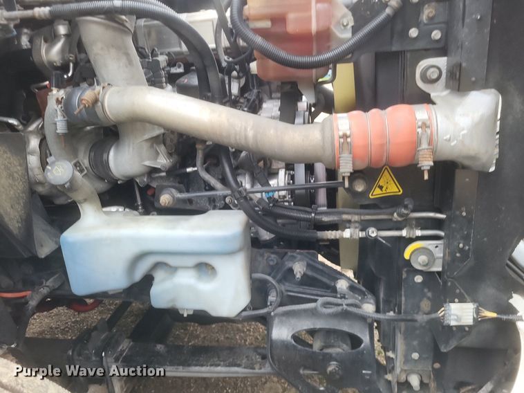 image for item DO4875 2019 International RH613 semi truck