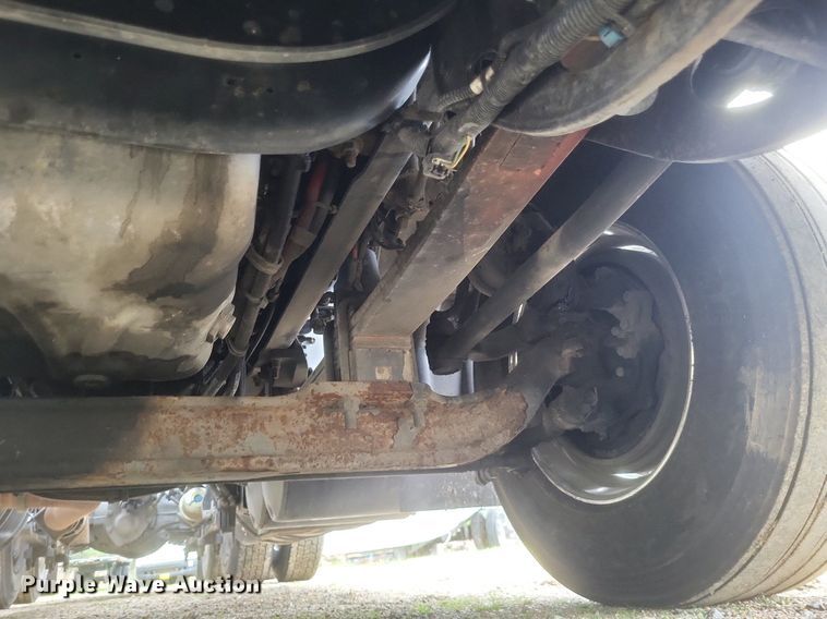 image for item DO4875 2019 International RH613 semi truck