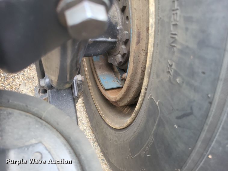 image for item DO4875 2019 International RH613 semi truck