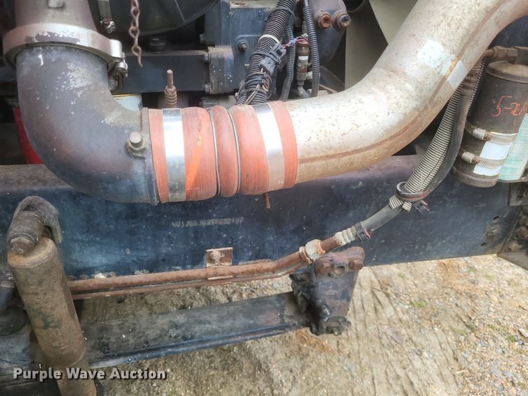 image for item DO4876 1995 White GMC WG dump truck