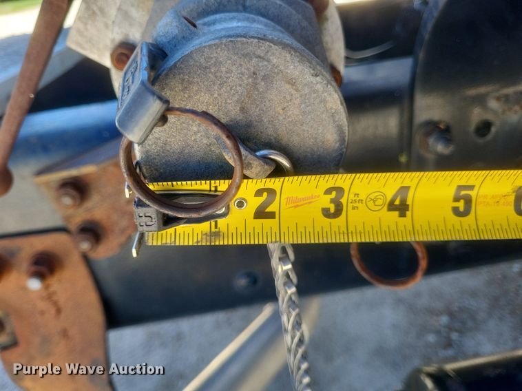 image for item DO4881 1998 Freightliner FL112 semi truck