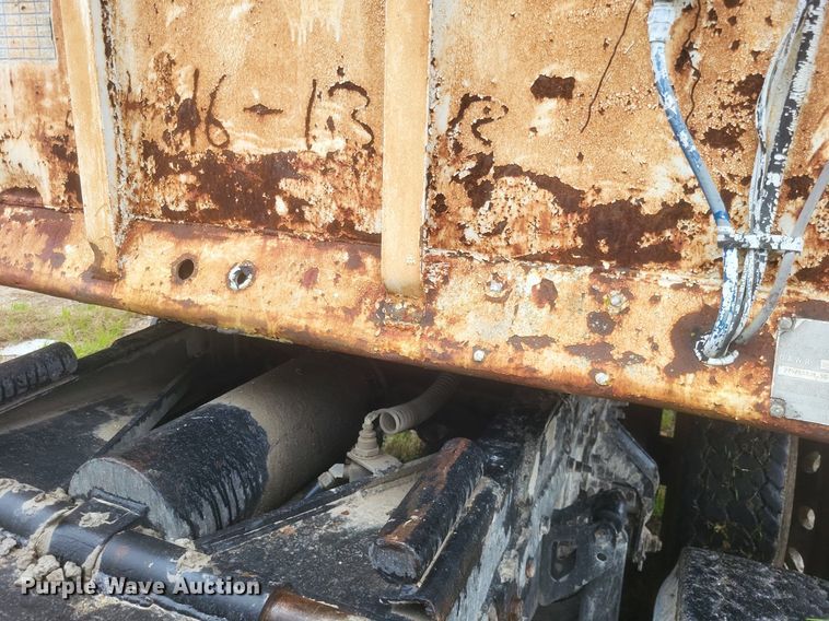 image for item DO4888 1986 Trailmobile  dry van trailer