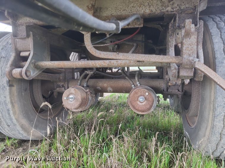 image for item DO4888 1986 Trailmobile  dry van trailer