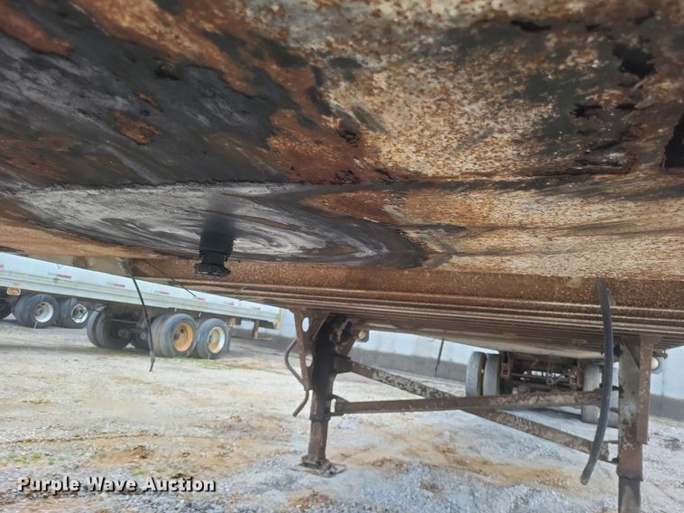 image for item DO4889 1988 Utility  VS2P dry van trailer