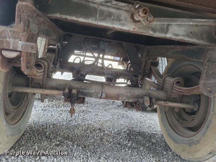 image for item DO4889 1988 Utility  VS2P dry van trailer