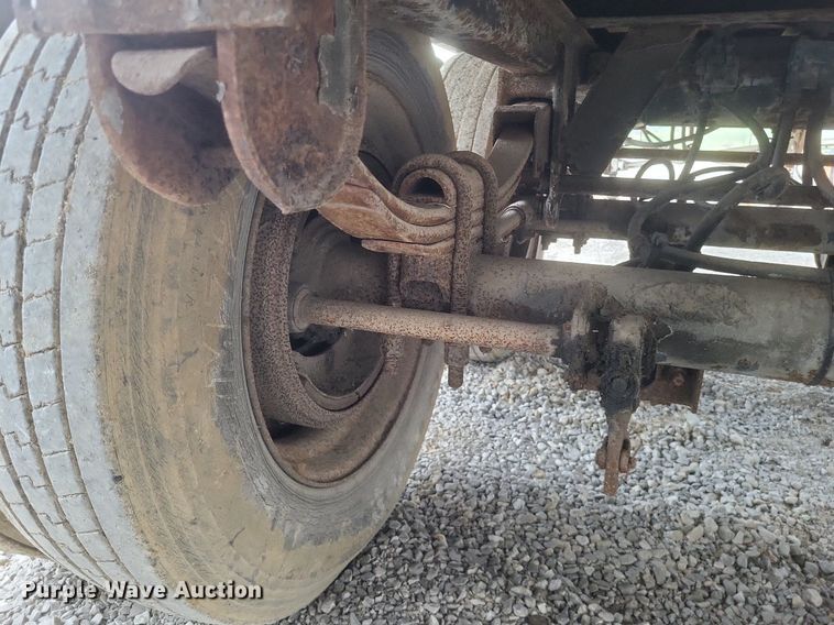 image for item DO4889 1988 Utility  VS2P dry van trailer