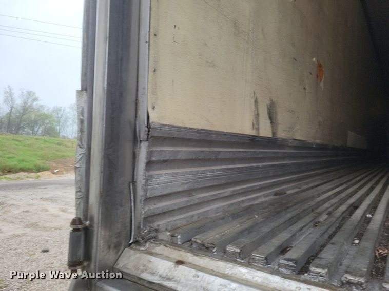 image for item DO4889 1988 Utility  VS2P dry van trailer