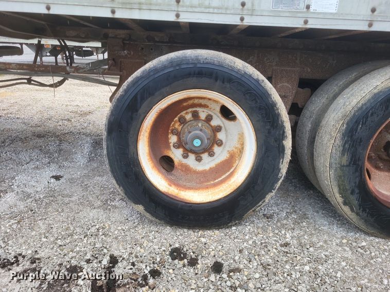 image for item DO4889 1988 Utility  VS2P dry van trailer