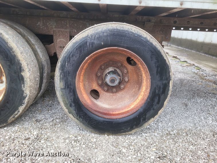 image for item DO4889 1988 Utility  VS2P dry van trailer