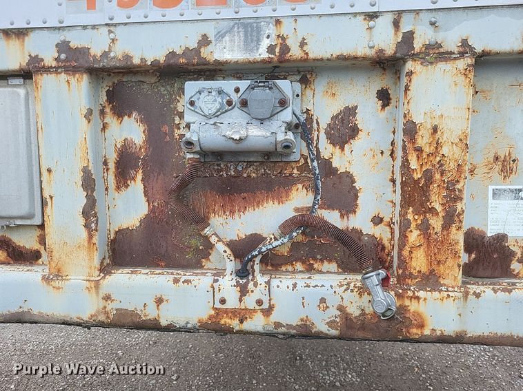 image for item DO4890 1988 Fruehauf  FC-9-F2-48W1.5 dry van trailer