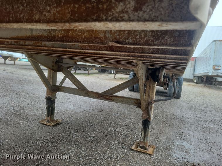 image for item DO4890 1988 Fruehauf  FC-9-F2-48W1.5 dry van trailer