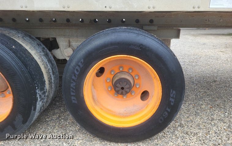 image for item DO4890 1988 Fruehauf  FC-9-F2-48W1.5 dry van trailer