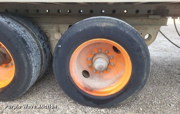 image for item DO4890 1988 Fruehauf  FC-9-F2-48W1.5 dry van trailer