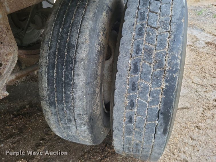 image for item DO4894 1993 Trailmobile  dry van trailer