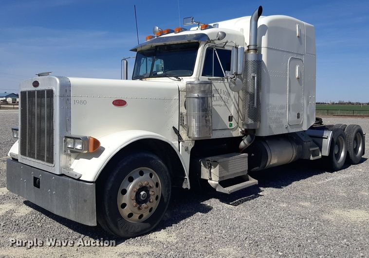 image for item DP2714 2001 Peterbilt 379 semi truck