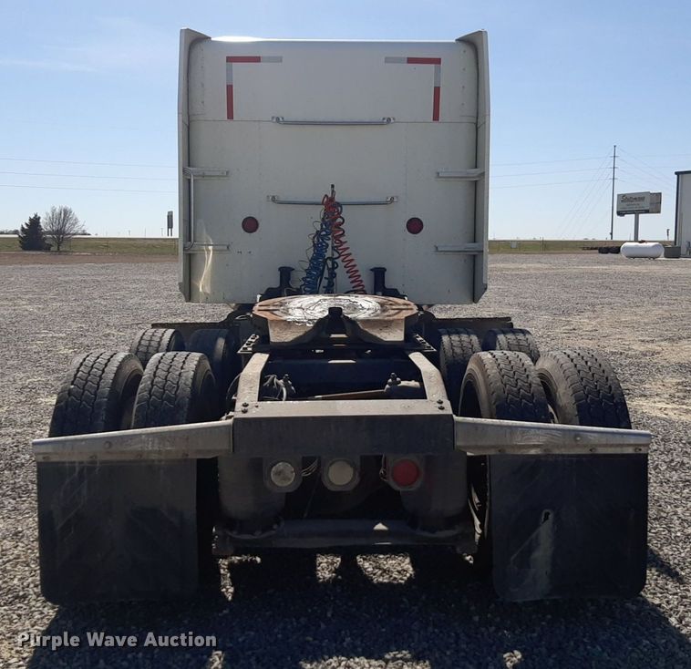 image for item DP2714 2001 Peterbilt 379 semi truck