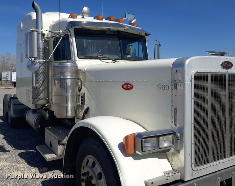 image for item DP2714 2001 Peterbilt 379 semi truck