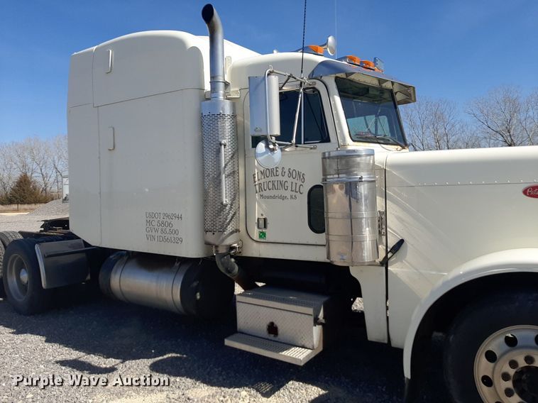 image for item DP2714 2001 Peterbilt 379 semi truck