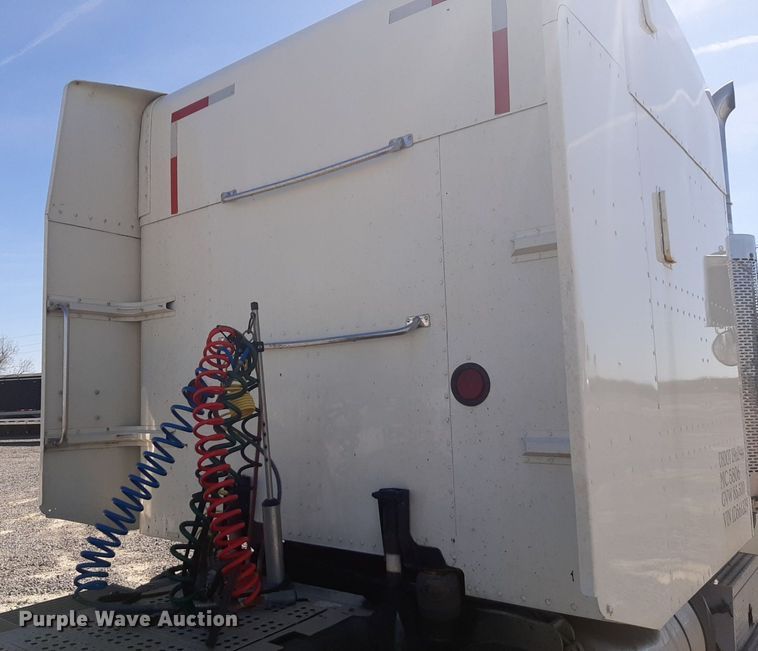 image for item DP2714 2001 Peterbilt 379 semi truck