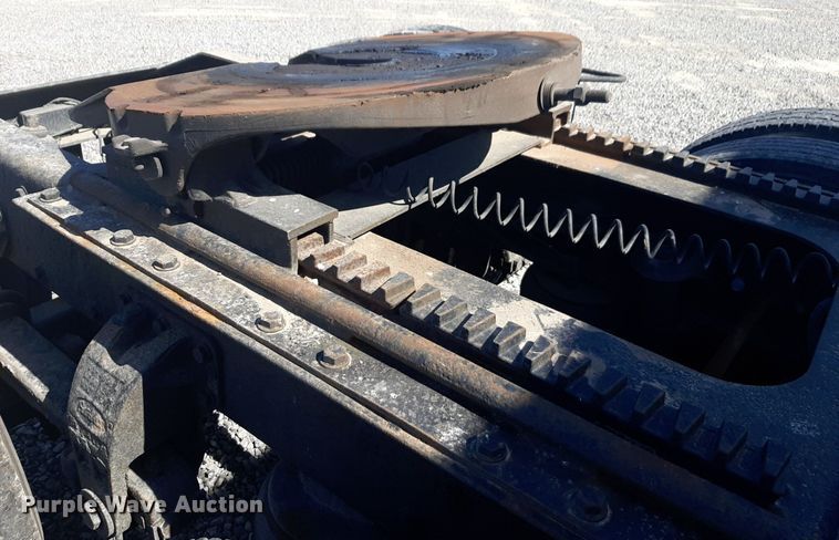 image for item DP2714 2001 Peterbilt 379 semi truck