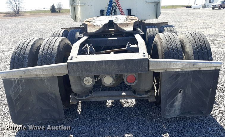 image for item DP2714 2001 Peterbilt 379 semi truck