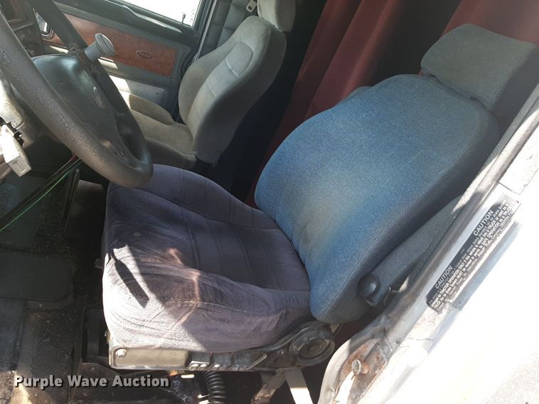 image for item DP2714 2001 Peterbilt 379 semi truck