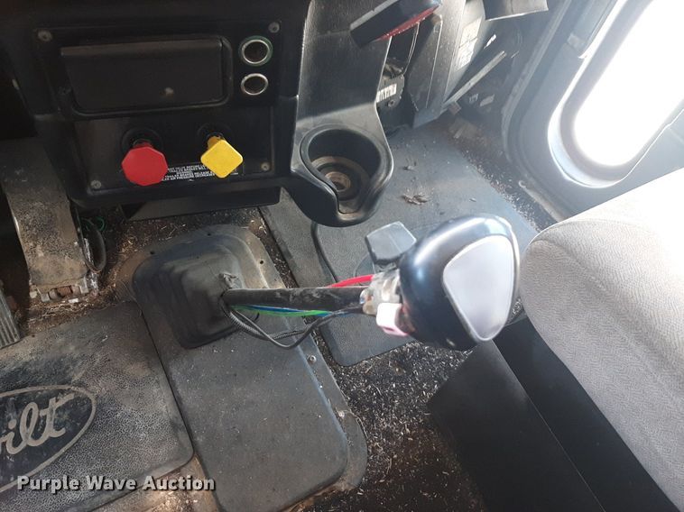 image for item DP2714 2001 Peterbilt 379 semi truck