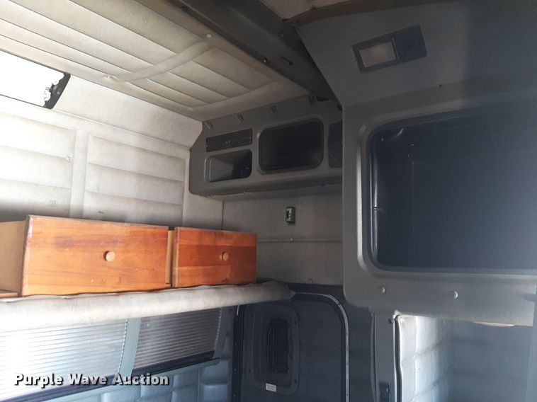 image for item DP2714 2001 Peterbilt 379 semi truck