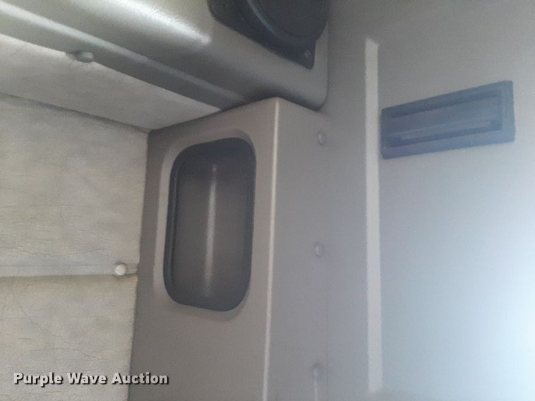 image for item DP2714 2001 Peterbilt 379 semi truck