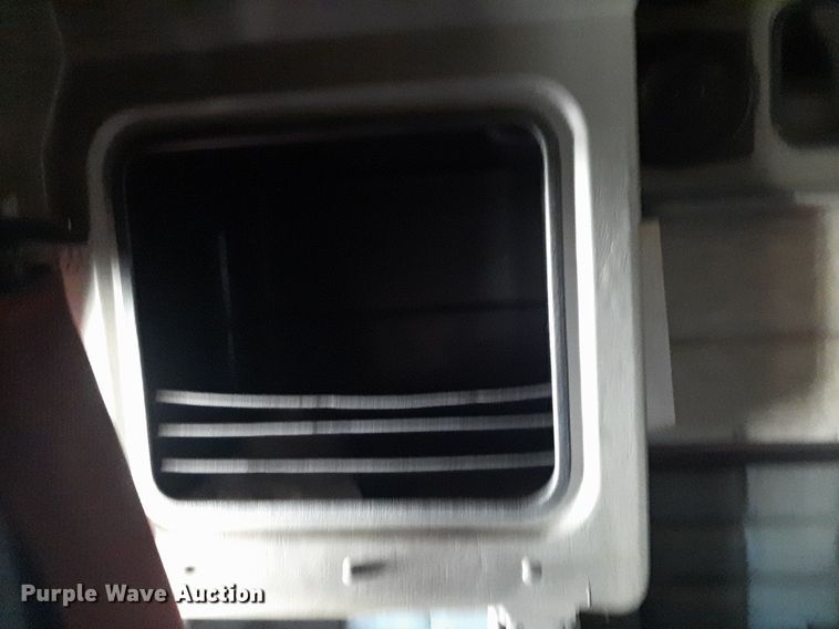 image for item DP2714 2001 Peterbilt 379 semi truck