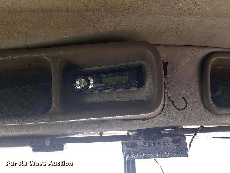 image for item DP2714 2001 Peterbilt 379 semi truck