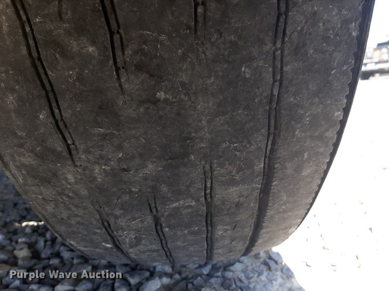 image for item DP2714 2001 Peterbilt 379 semi truck