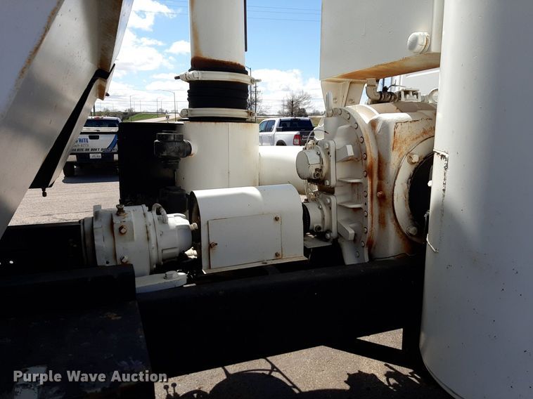 image for item DP2772 1994 Freightliner  vacuum truck