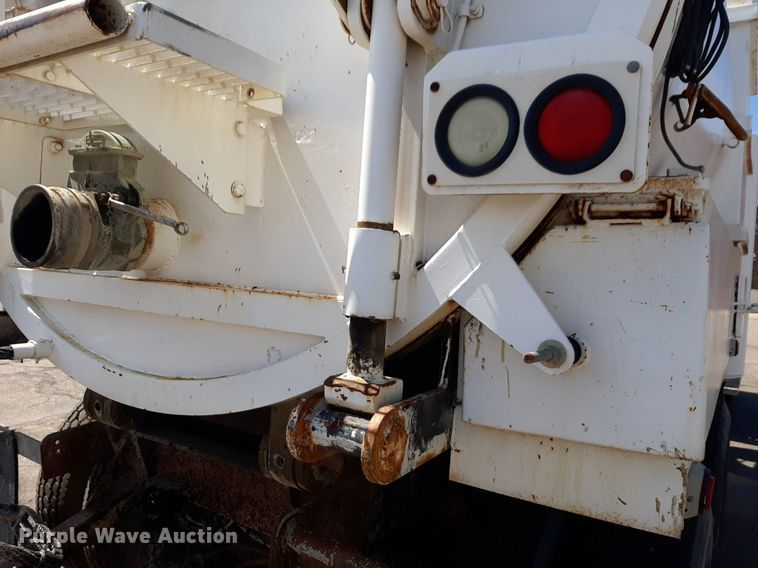 image for item DP2772 1994 Freightliner  vacuum truck